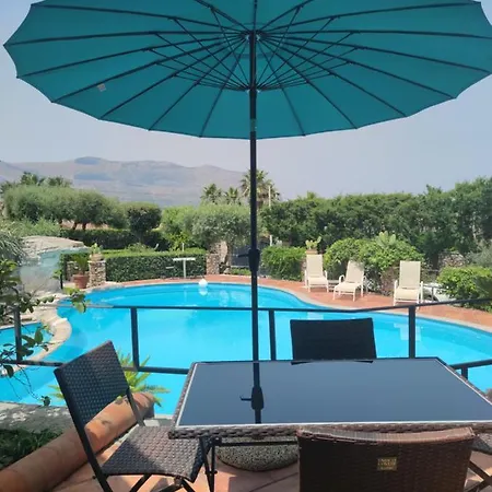 Bed and Breakfast Casolare Giummari Carini