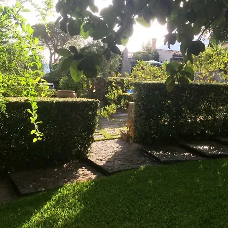 Casolare Giummari Bed & Breakfast