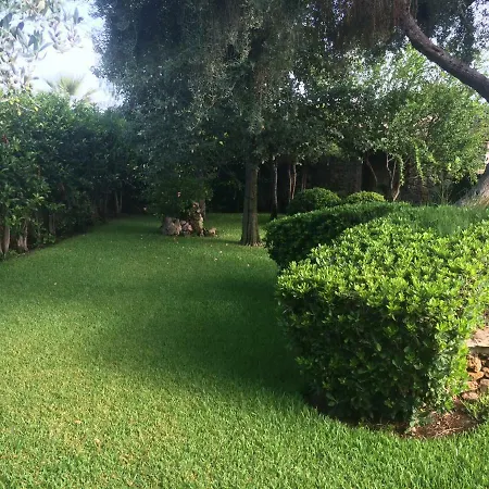 Casolare Giummari Bed & Breakfast
